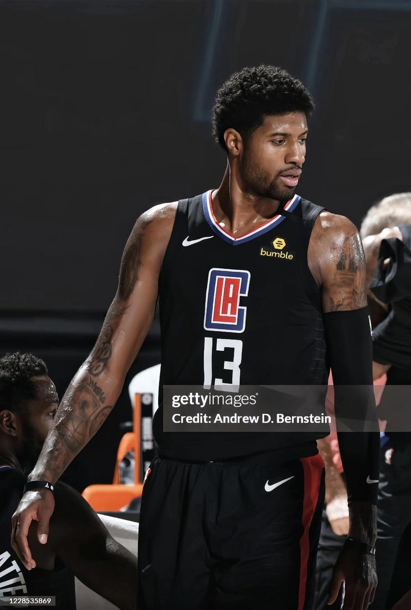 西媒：尤文、法兰克福以及斯图加特询价皇社中场苏契奇（西媒称：尤文、法兰克福与斯图加特已就皇社中场苏契奇询价）