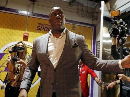 黄蜂伤病报告：三球&塞克斯顿&曼恩集体缺席与掘金一战（黄蜂伤情更新：三球、塞克斯顿、曼恩无缘出战掘金）