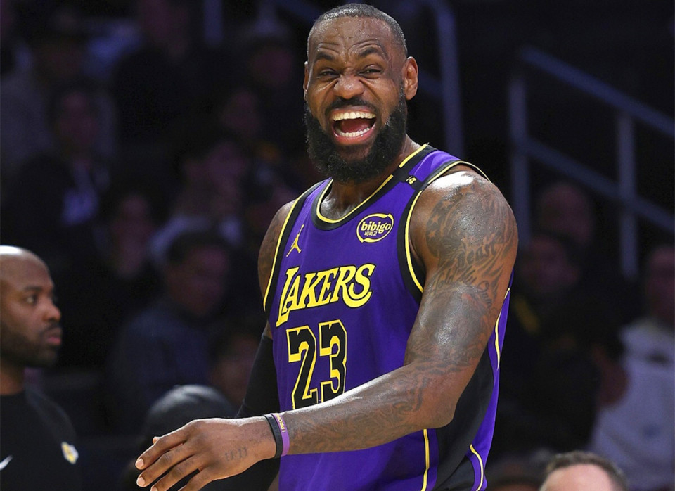 经纪人：我的话完全被断章取义了；孔蒂就像洛博特卡的父亲（经纪人：我的言论被严重误读，孔蒂对洛博特卡如父亲般关怀）