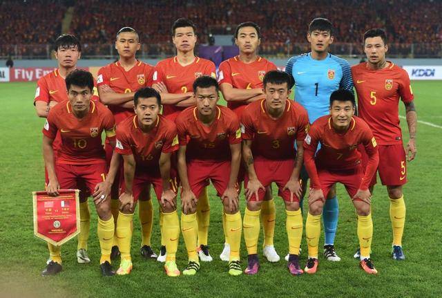 FC26欧冠黄金时刻卡：哈兰德、亚马尔、米利唐、埃斯特旺在列（FC26欧冠黄金时刻卡公布：哈兰德、亚马尔、米利唐、埃斯特旺入选）