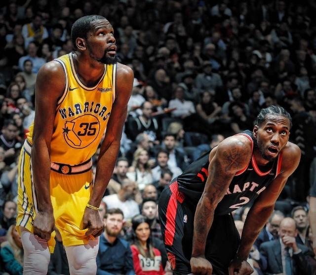 达万庆祝足协杯夺冠：我无比开心能实现这个将永存于心的梦想（足协杯夺冠后，达万：圆了一个将永铭于心的梦想，我欣喜万分）