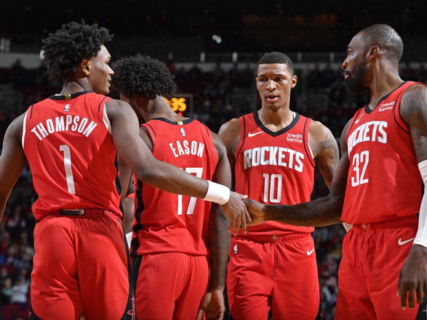 莱万多夫斯基在巴萨的点球表现：从辉煌到困惑（莱万多夫斯基在巴萨的点球轨迹：由高光到迷失）