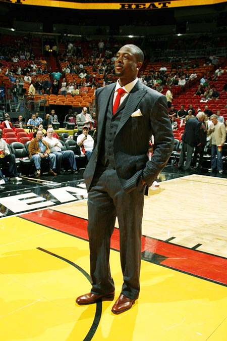 阿斯：德容已经退烧，参加了巴萨周四的训练课（阿斯报道：德容已退烧，周四随巴萨合练）