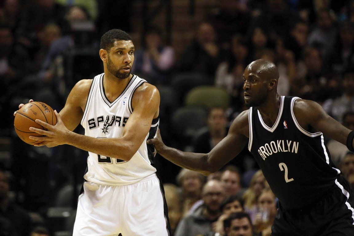 罗克从巴萨外租至巴甲，身价暴涨，现为巴甲最高，状态回升，成功摆脱困境。（巴萨外租罗克赴巴甲，身价跃升联赛第一，状态回暖摆脱低迷）