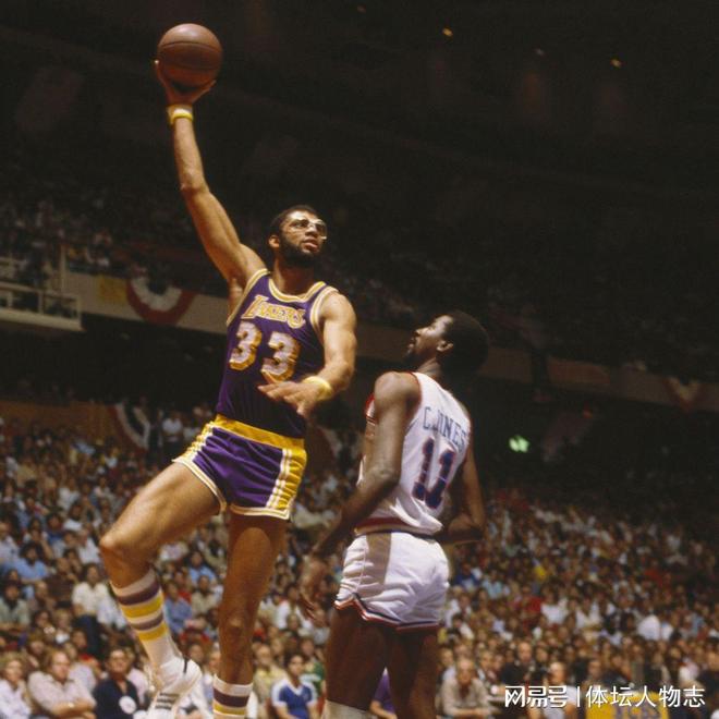 记者：巴萨有人反对买断拉什福德，因他逼抢力度不够&年薪高（记者称巴萨内部有人反对买断拉什福德，因其压迫强度欠佳且薪资过高）